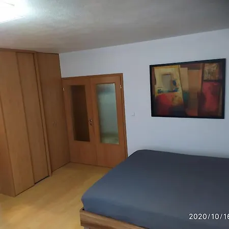 Апартаменты William's Spacious Studio In *
